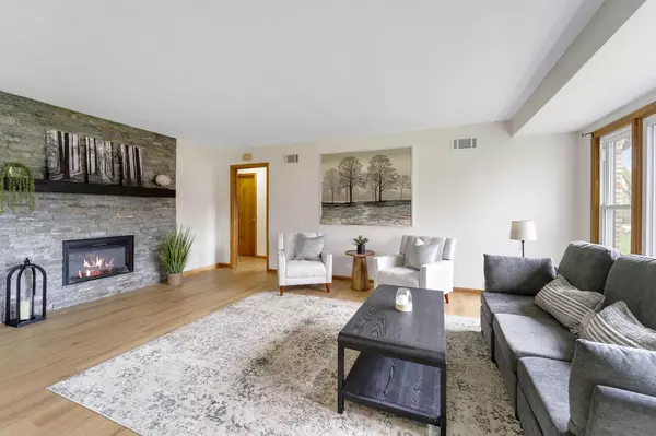 Elmwood Park, WI 53405,3832 Maryland AVENUE