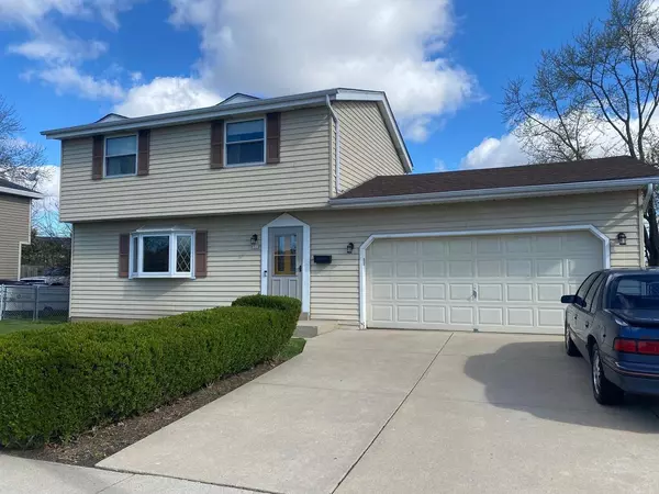 8512 Westbrook DRIVE, Sturtevant, WI 53177