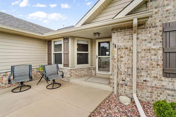 Cedarburg, WI 53012,2443 Dove COURT