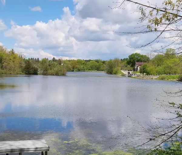 Campbellsport, WI 53010,W2933 Thornapple LANE