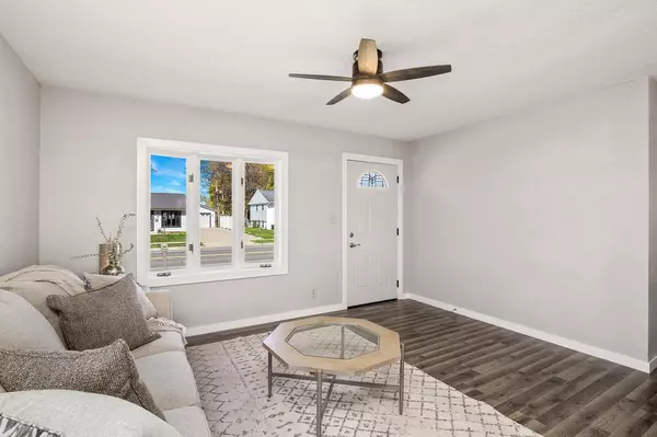 Onalaska, WI 54650,505 12th AVENUE S