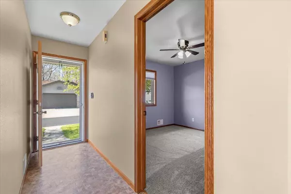 Kewaskum, WI 53040,522 Park PLACE