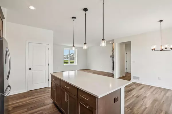 Dousman, WI 53118,632 Twin Creeks DRIVE