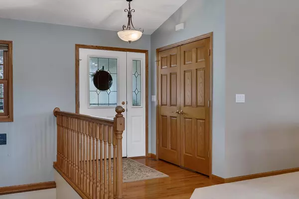 Onalaska, WI 54650,934 Oak Timber DRIVE