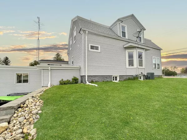 507 S Fond Du Lac AVENUE, Campbellsport, WI 53010