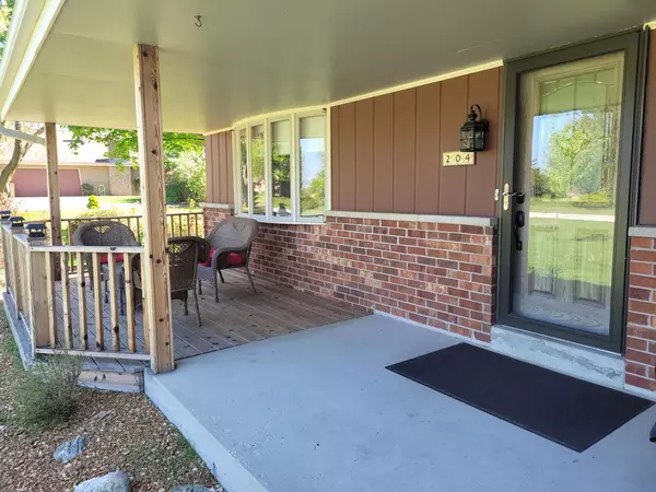 North Prairie, WI 53153,204 Karin DRIVE