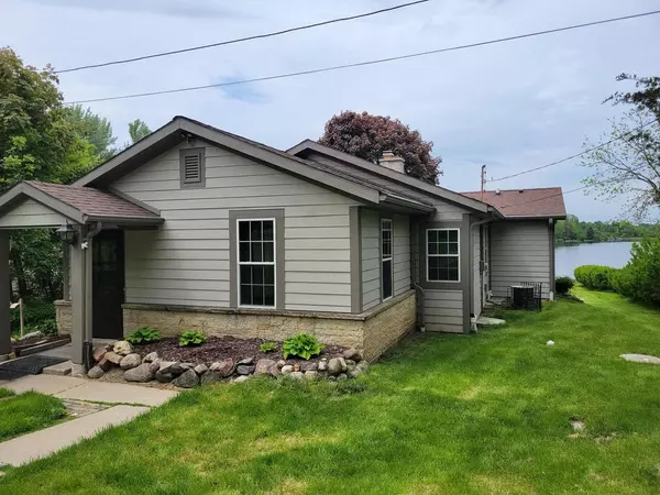 Dousman, WI 53118,W378S3525 Lake DRIVE