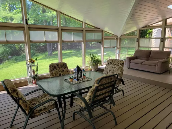 Delavan, WI 53115,2950 North Shore DRIVE