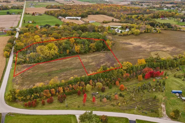 Muskego, WI 53150,Lt2 PARKER DRIVE
