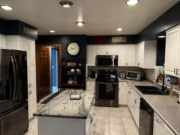 Muskego, WI 53150,W192S6794 Bluegrass DRIVE