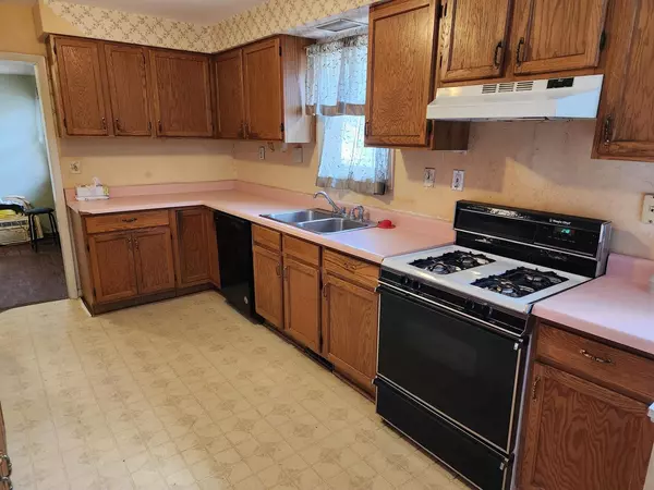 Delavan, WI 53115,333 Bradley AVENUE