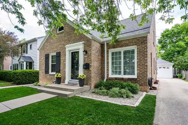 Shorewood, WI 53211,4446 N Woodburn STREET