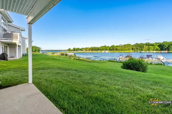 Delavan, WI 53115,1449 S Delavan Club DRIVE #1449