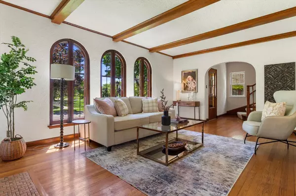 Shorewood, WI 53211,1408 E Olive STREET
