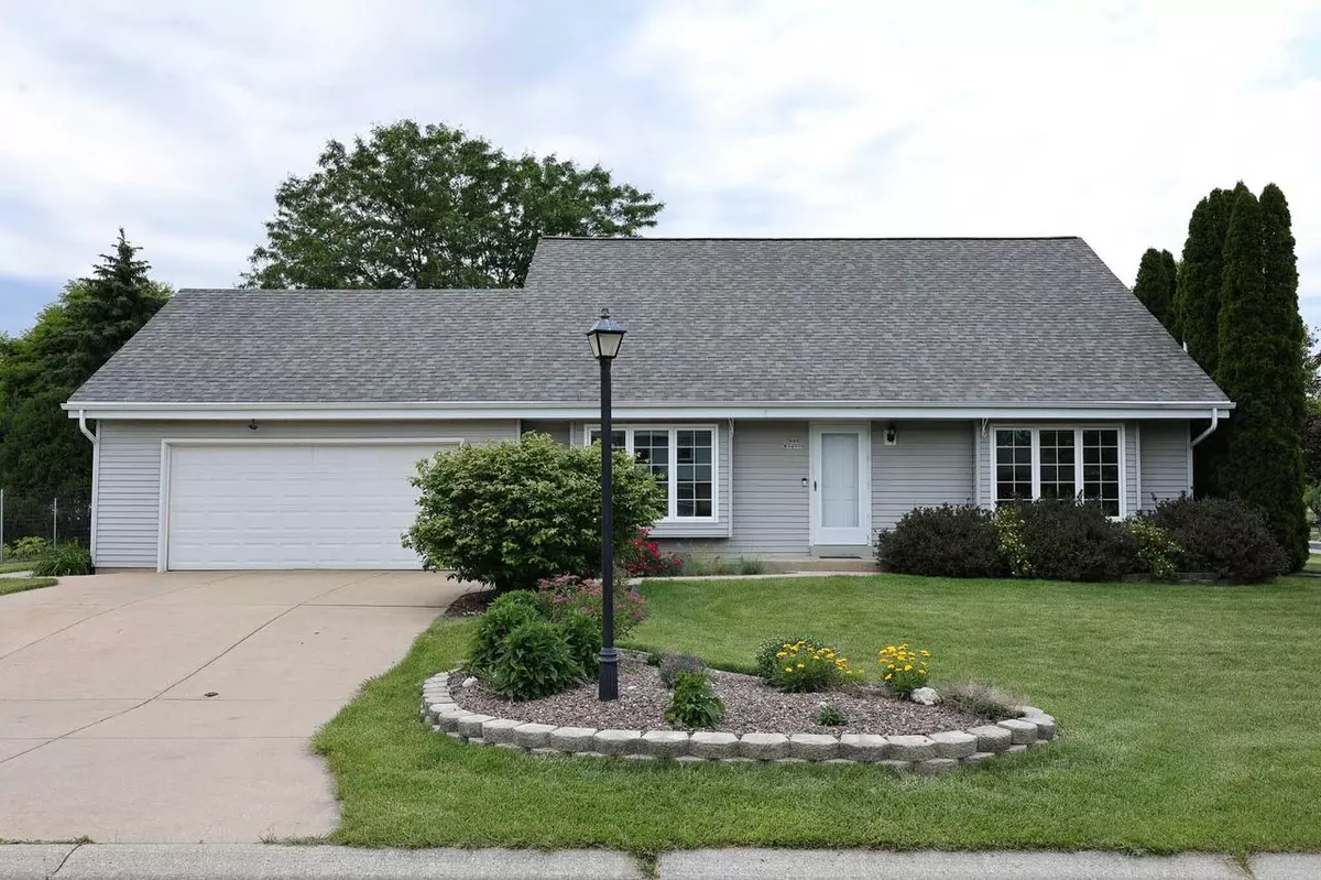 Menomonee Falls, WI 53051,N49W14110 Brook Falls DRIVE