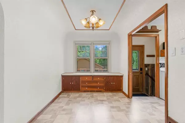 Sheboygan Falls, WI 53085,38 Fond du Lac AVENUE