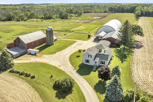 Campbellsport, WI 53010,W1803 Sunrise DRIVE