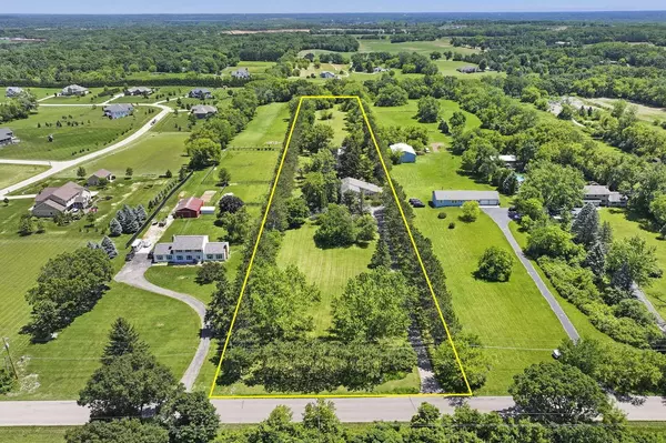 Twin Lakes, WI 53181,12301 344th AVENUE