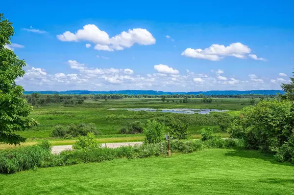 La Crescent, MN 55947,6564 State 26