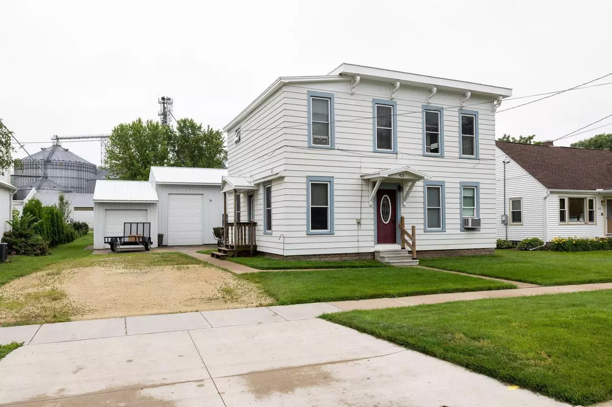 West Salem, WI 54669,421 Hamilton STREET E