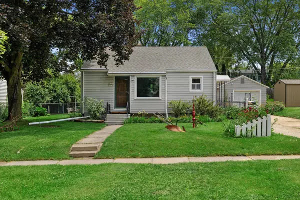 W166N8614 Theodore AVENUE, Menomonee Falls, WI 53051