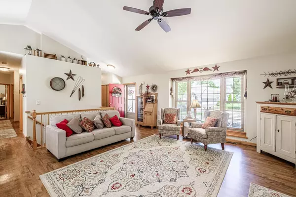 Waukesha, WI 53189,1221 Swallow ROAD