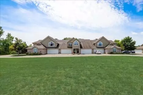 Franklin, WI 53132,9135 W Elm COURT #F