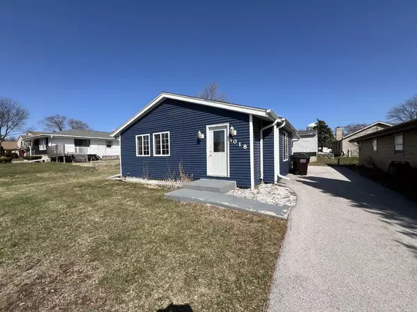 4018 S 92nd STREET, Greenfield, WI 53228