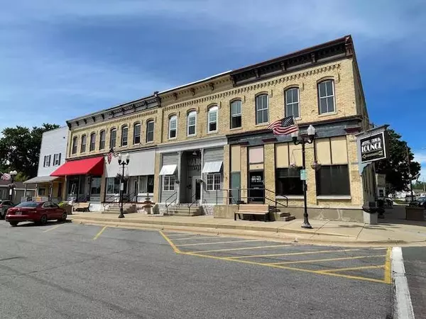 Sharon, WI 53585,116 Plain STREET