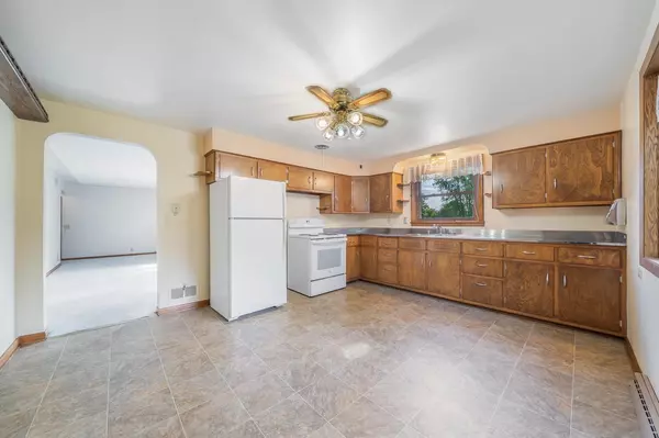 Kiel, WI 53042,915 1st STREET
