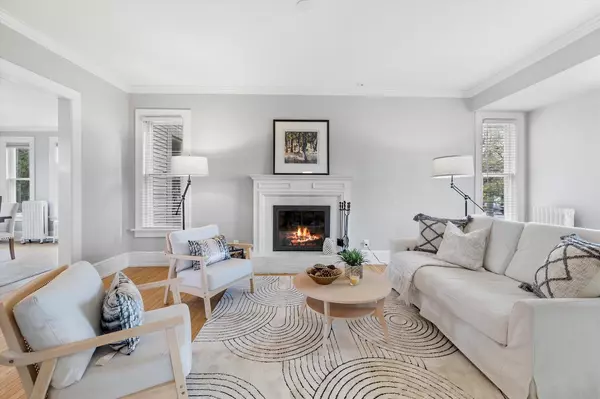 Whitefish Bay, WI 53217,726 E Day AVENUE