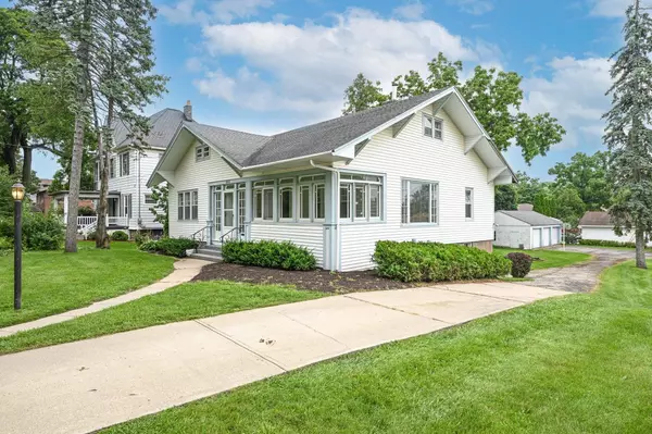 962 Racine STREET, Delavan, WI 53115