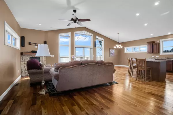 Van Dyne, WI 54979,N8809 Lakeshore DRIVE #3