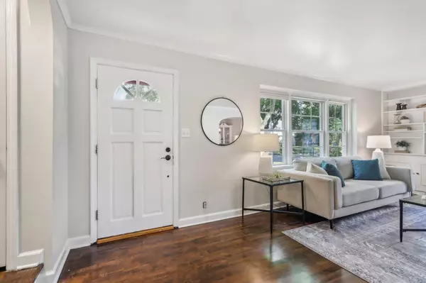 Whitefish Bay, WI 53217,5300 N Bay Ridge AVENUE