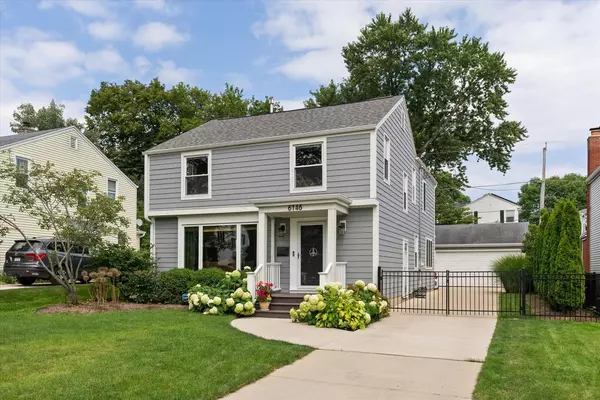 6146 N Shoreland AVENUE, Whitefish Bay, WI 53217