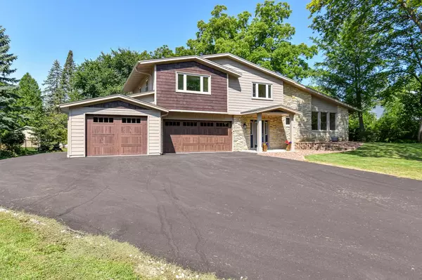 Muskego, WI 53150,W124S6629 Hawthorne ROAD