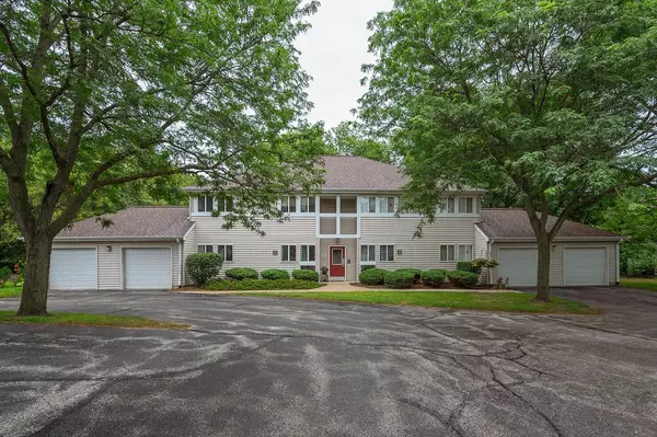 Oak Creek, WI 53154,797 W Puetz ROAD