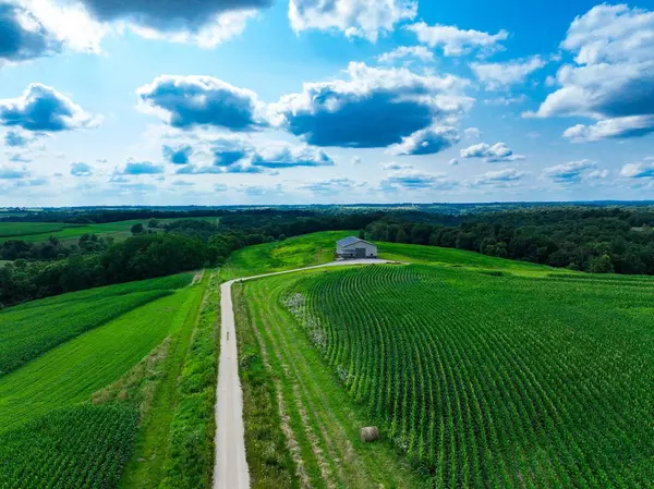 11250 DAVY ROAD, Hokah, MN 55941