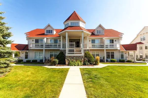 2123 Landings LANE, Delavan, WI 53115