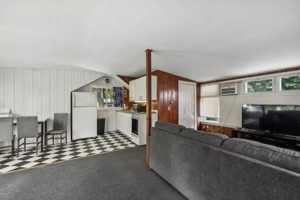 Delavan, WI 53115,121 S Sixth STREET