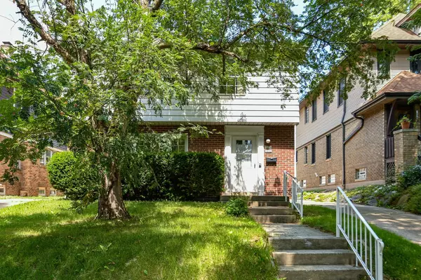 Shorewood, WI 53211,1624 E Menlo BOULEVARD #1626