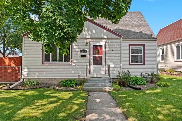 3829 S 20th PLACE, Milwaukee, WI 53221