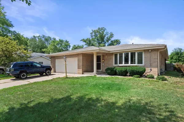 Milwaukee, WI 53221,5205 S 21st STREET