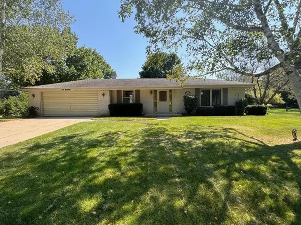 S76W14457 Easy STREET, Muskego, WI 53150