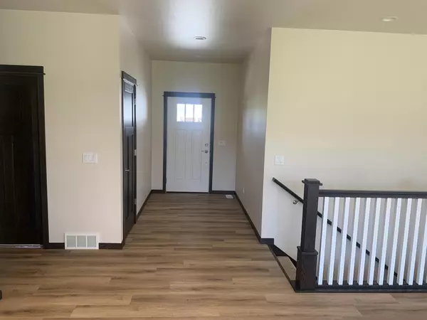 Holmen, WI 54636,1826 Golden Gate Way