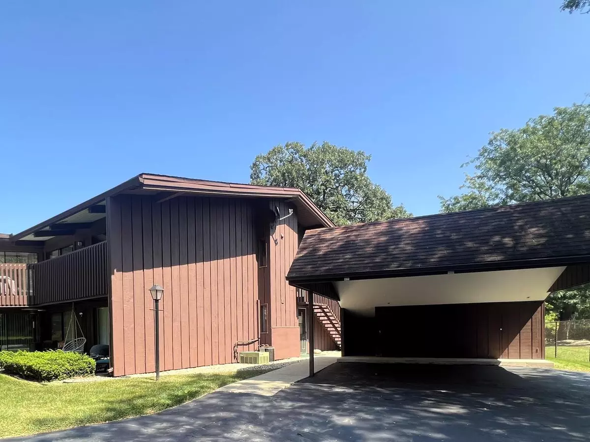 Delavan, WI 53115,716 Phoenix STREET #A5