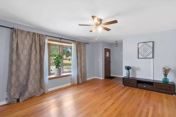 Milwaukee, WI 53224,8821 W Brentwood AVENUE