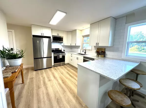 La Crescent, MN 55947,1395 County 25 ROAD