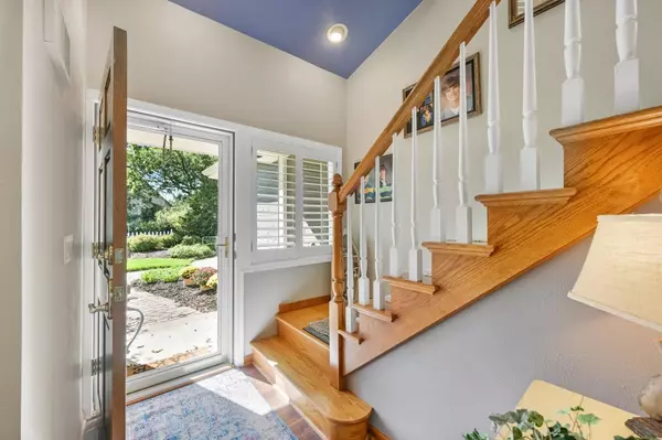 Kansasville, WI 53139,2141 Lakeshore DRIVE