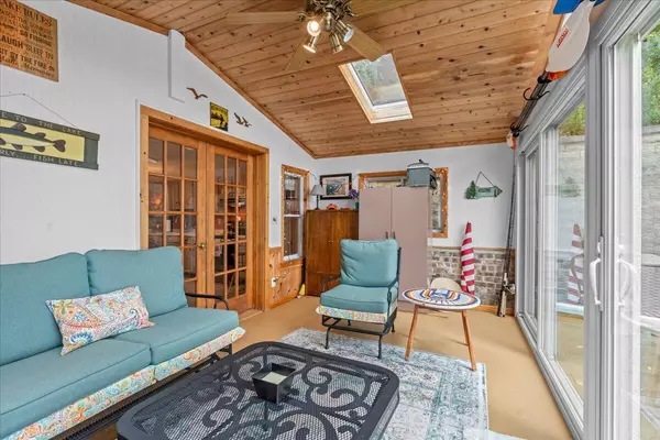 Cascade, WI 53011,W6424 Lake Ellen DRIVE